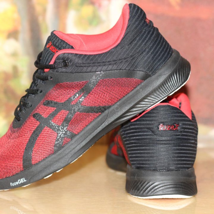 Кроссовки Asics Fuzex