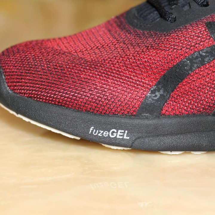 Кроссовки Asics Fuzex