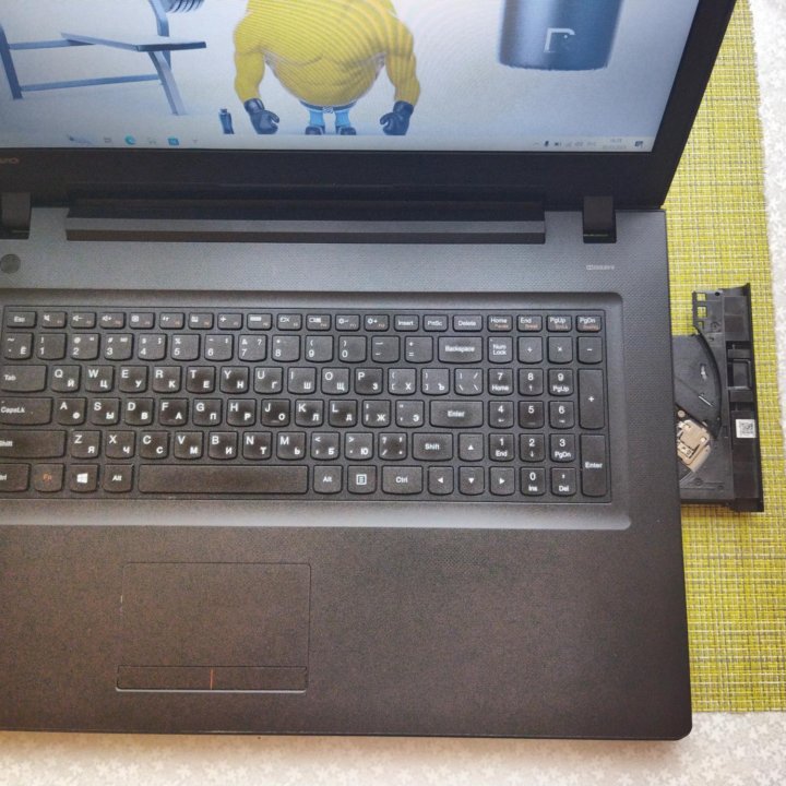 Lenovo B71-80 17,3