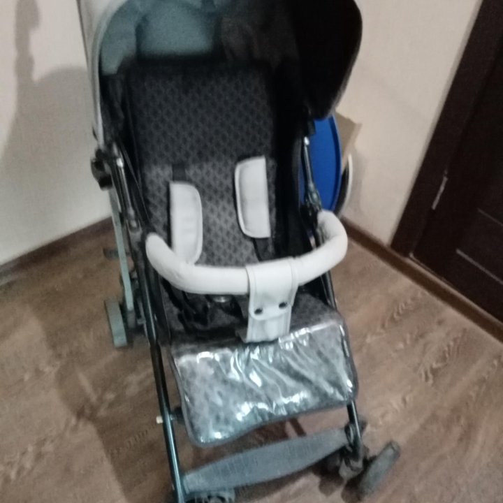 Коляска прогулочная