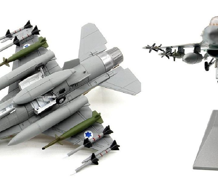 Модель самолета F-16I Sufa (Шторм) 1/72 Новая