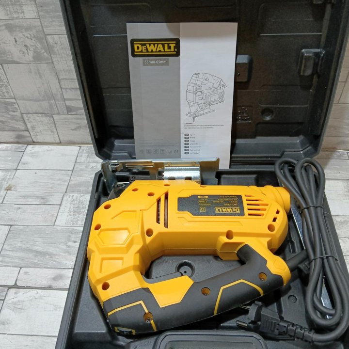 Лобзик dewalt 1180w