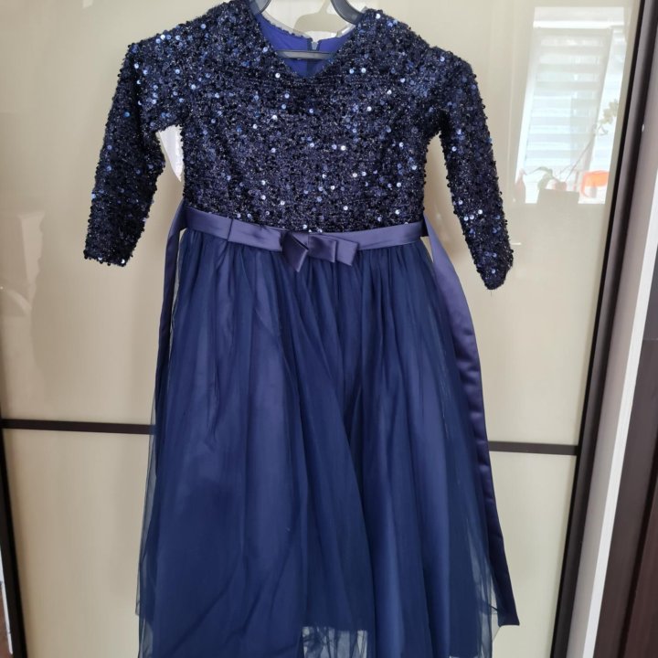 Платье на девочку