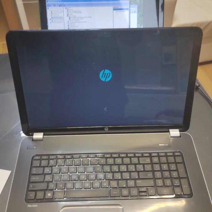 Hp 17, 17.3» AMD A8 4500/6gb ram /256gb SSD/ 4gb A