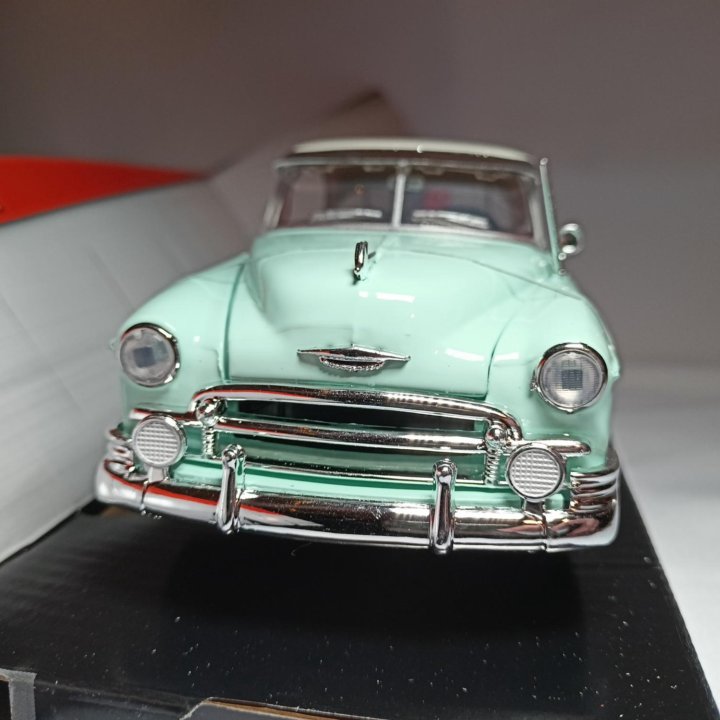 Модель автомобиля Chevy Bel Air 1950 Motormax 1:24