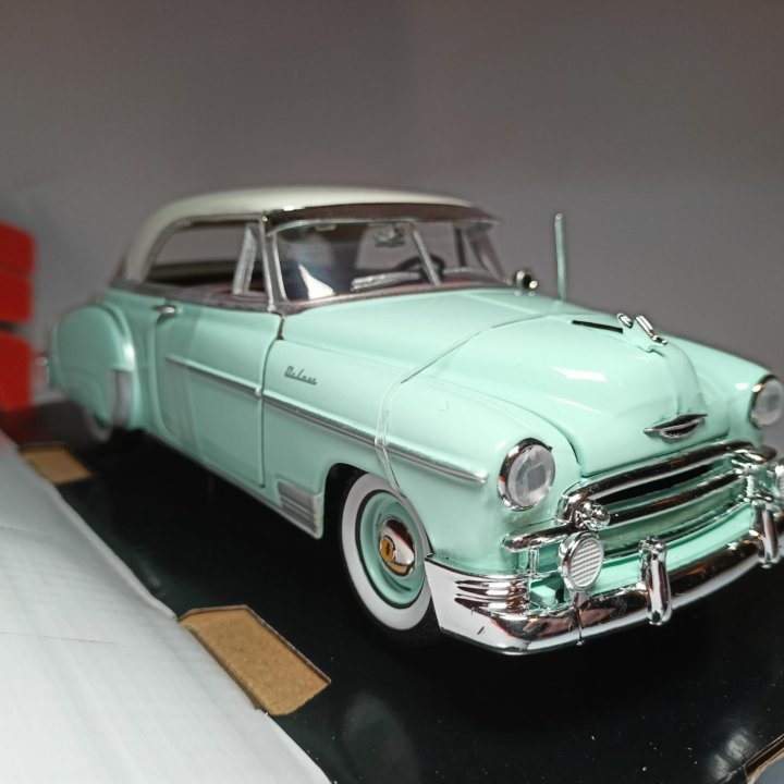 Модель автомобиля Chevy Bel Air 1950 Motormax 1:24