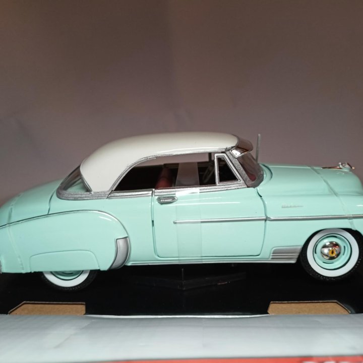 Модель автомобиля Chevy Bel Air 1950 Motormax 1:24