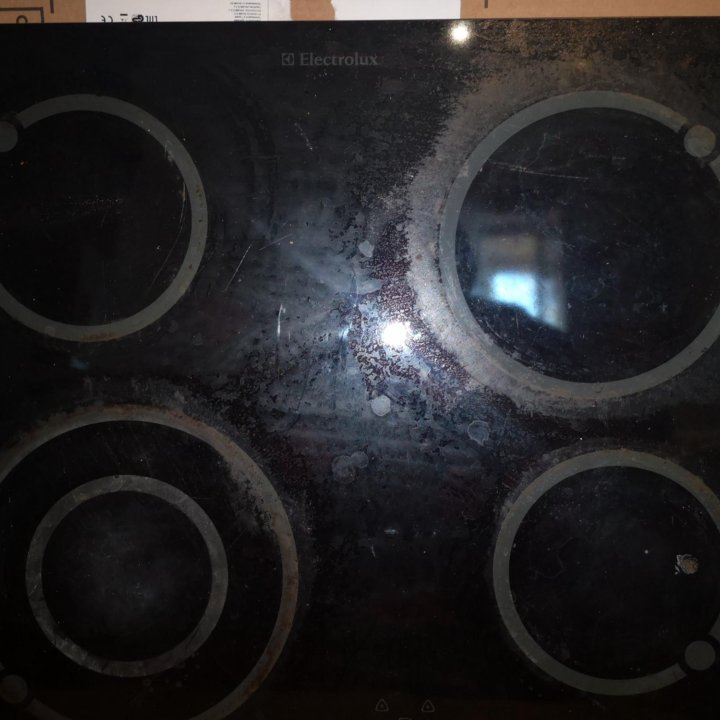 Продаю варочную панель Electrolux.
