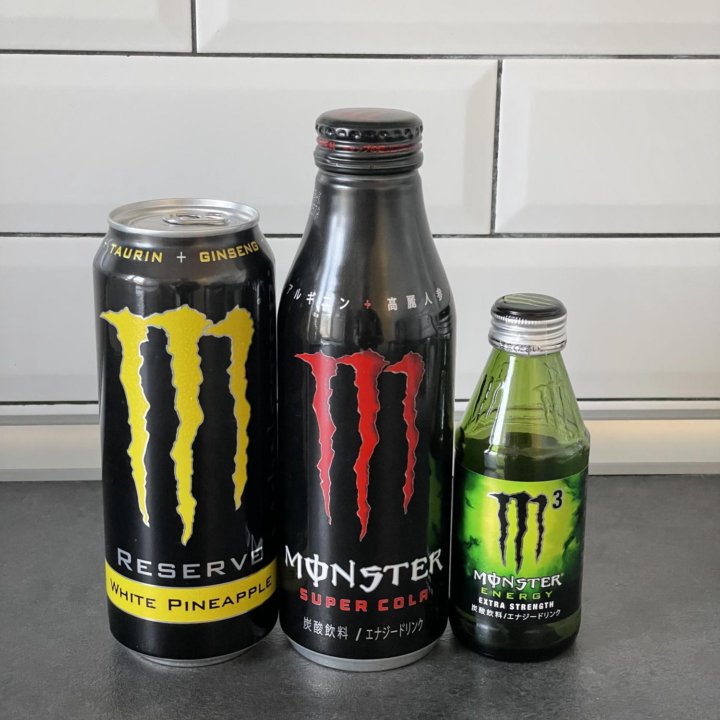 Банки Monster Energy