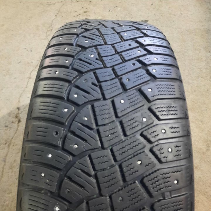 235/55R20 Continental IceContact 2 SUV(Лот №6053)