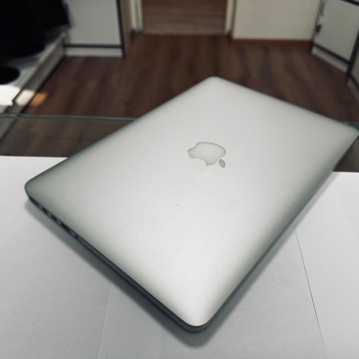 Macbook pro 13 2014 i5 2.8 8/121 (П-674)