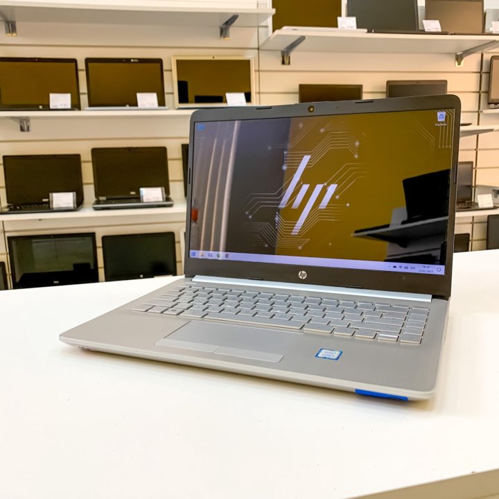 Ноутбук HP i5/SSD/8RAM/IPS