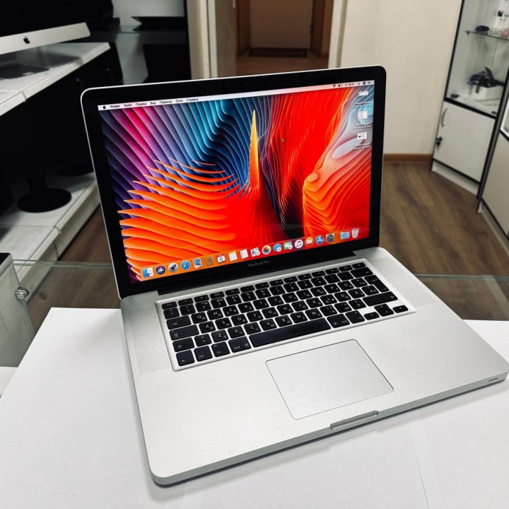 Macbook pro 15 2011 i7 2.0 8/500 (П-673)