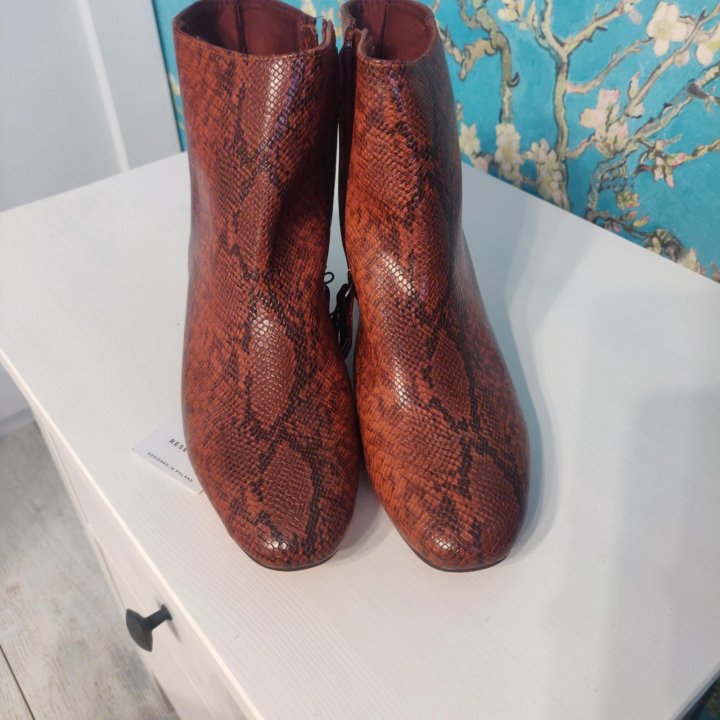 Ботильоны Reserved