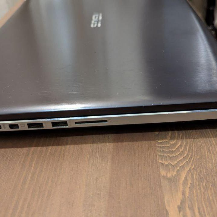 Ноутбук asus N750J 17 дюймов, i7, 1Тб