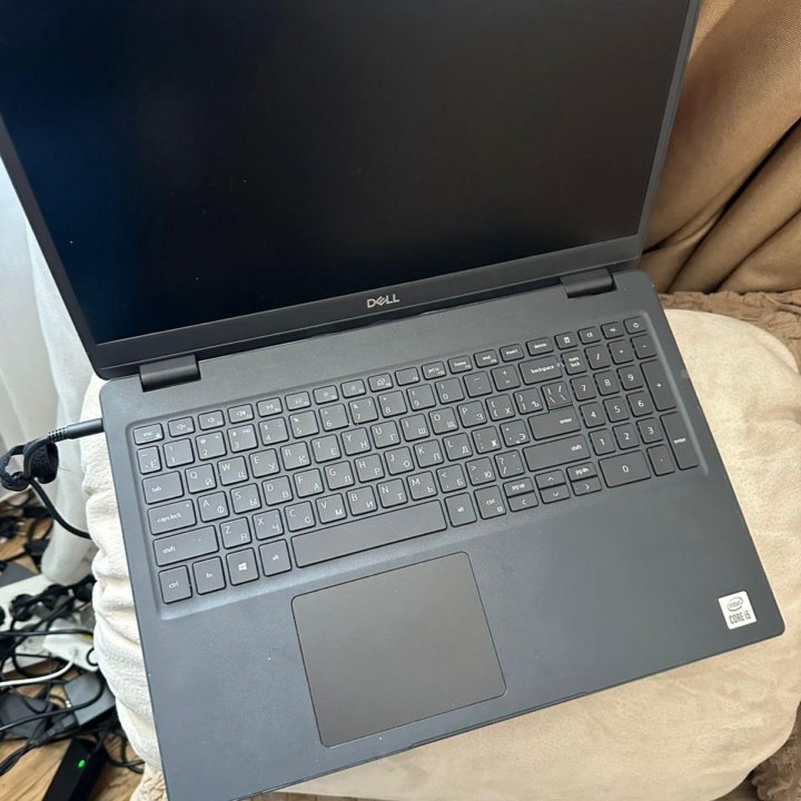 DELL LATITUDE 15 2021г, 16gb DDR4 + 256gb SSD, COR