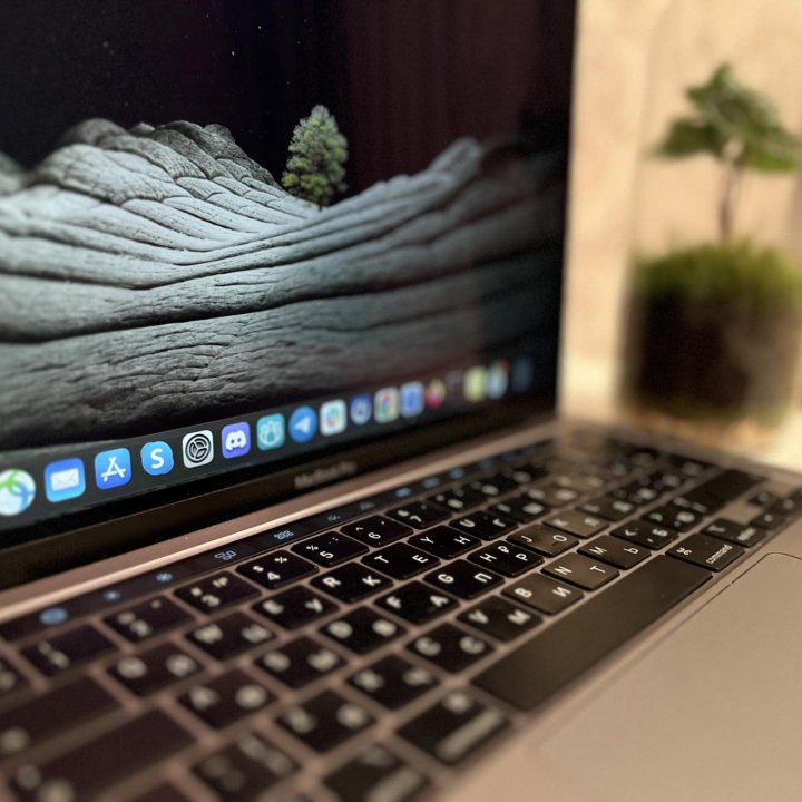 Apple MacBook Pro 13 2020