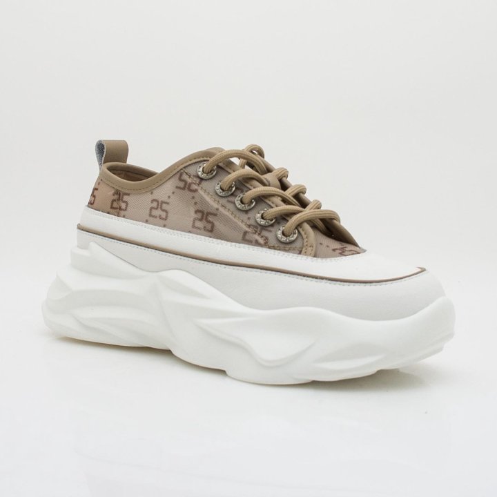 Кроссовки на платформе