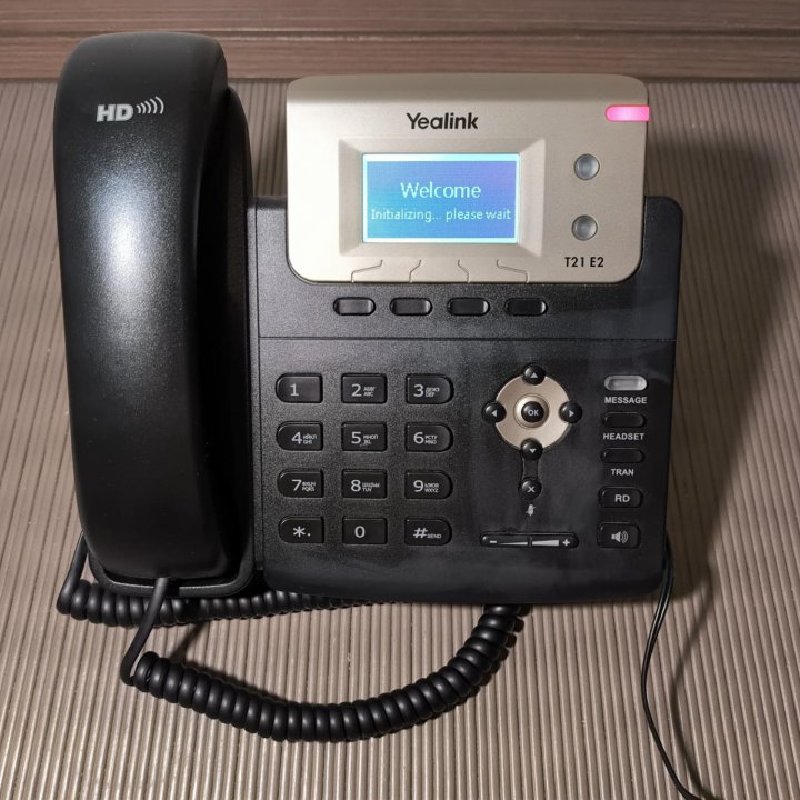 VoIP-телефон Yealink SIP-T21P E2