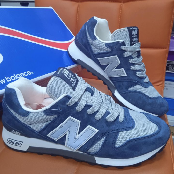 Кроссовки NB1300