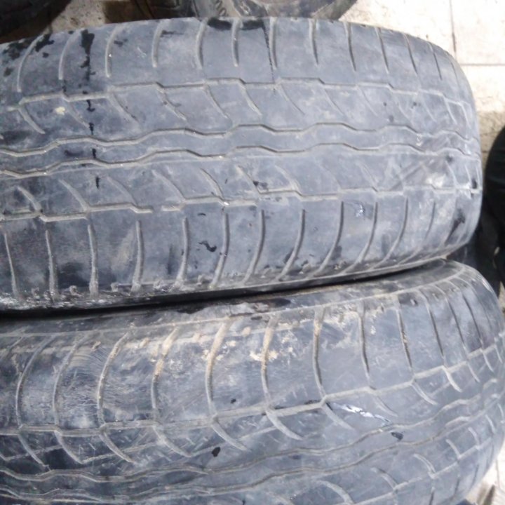 225 /70 R16