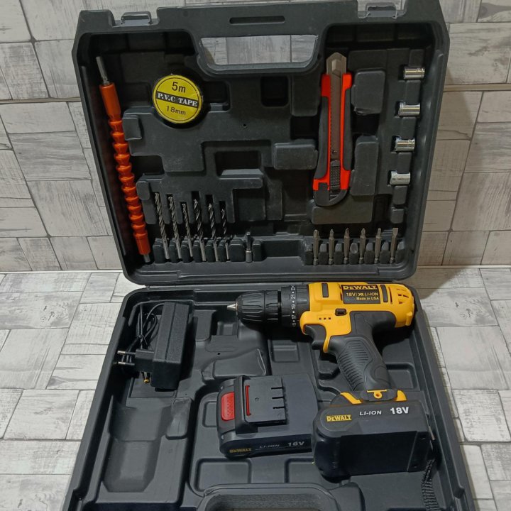 Шуруповерт dewalt 18v