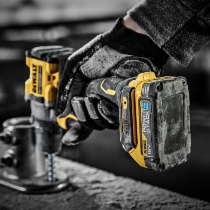 Ударная бесщеточная дрель-шуруповерт DEWALT