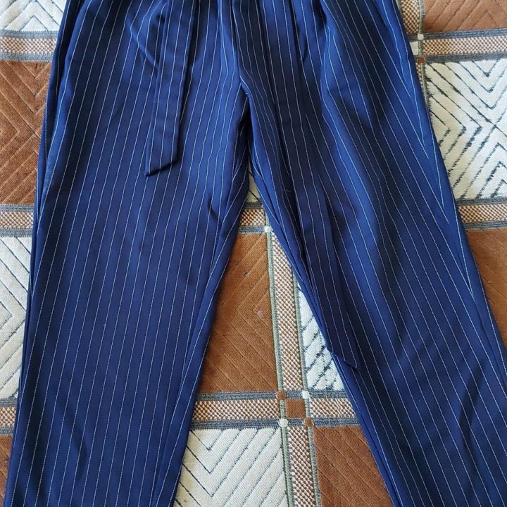 Брюки на девочку.