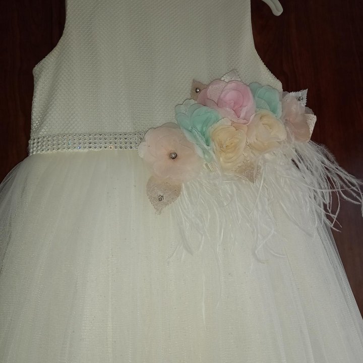 Платье на праздник