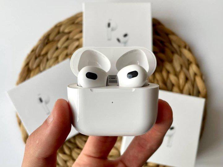 AirPods 3