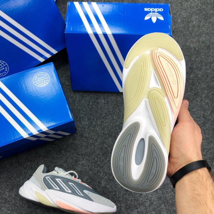 Кроссовки Adidas Ozelia