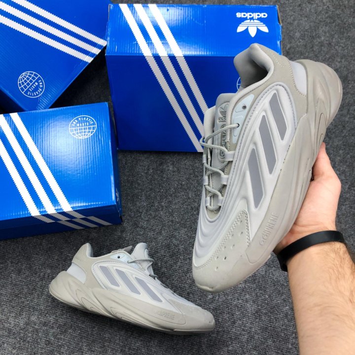 Кроссовки Adidas Ozelia