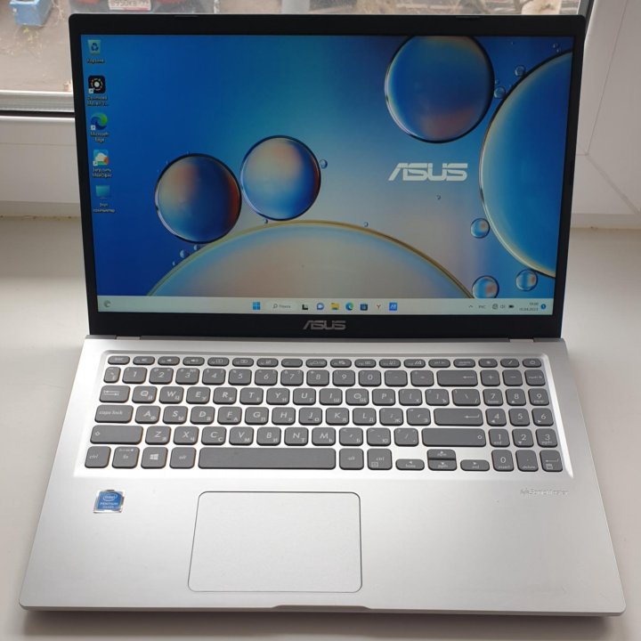 ASUS VivoBook R565m,2022г,SSD 256,8 Gb,Pen.Silver