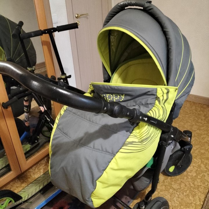 Коляска Tutis Zippy (3в1)