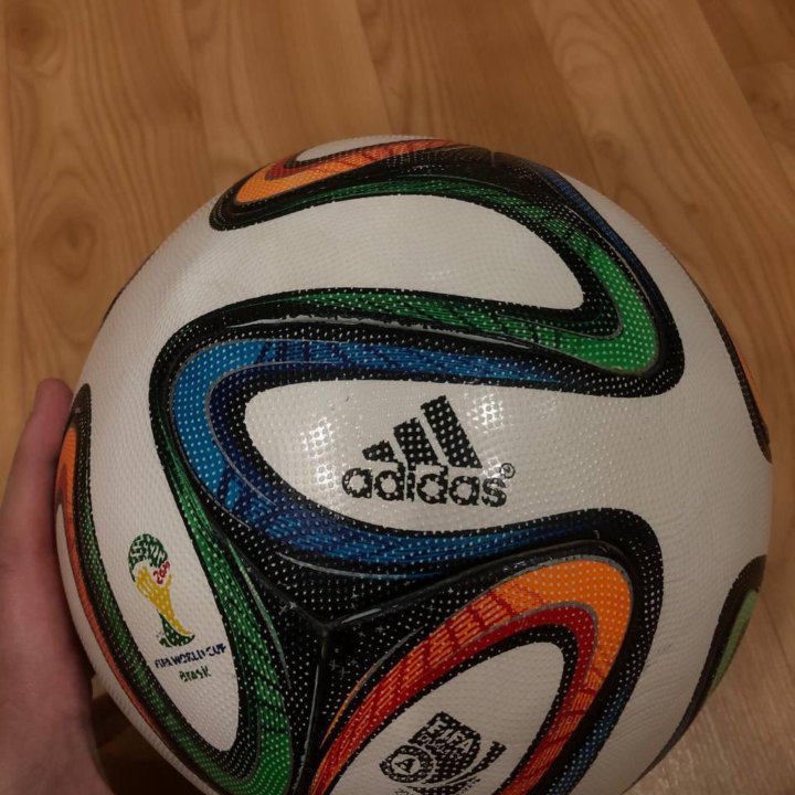 Мяч футбольный adidas brazuca 2014