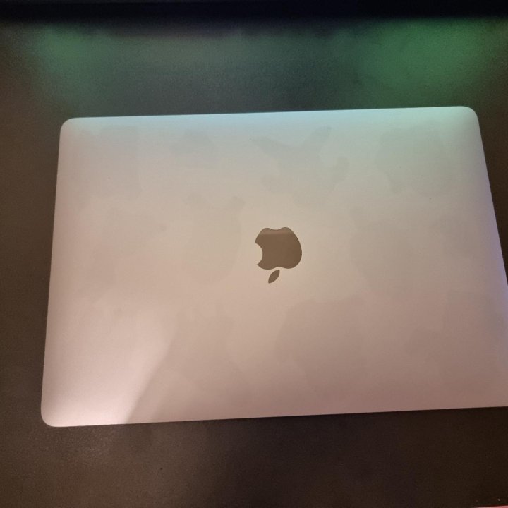 Macbook air 13 2020 i5/8/512gb space gray