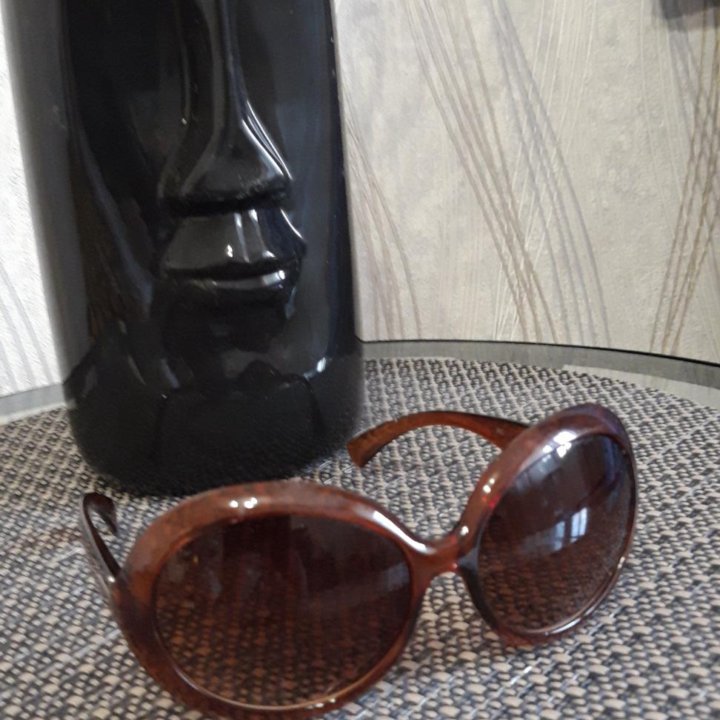 Солнцезащитные очки