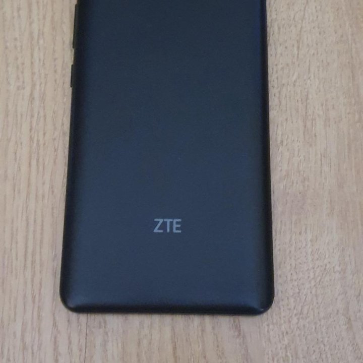 ZTE Blade L210 32гб