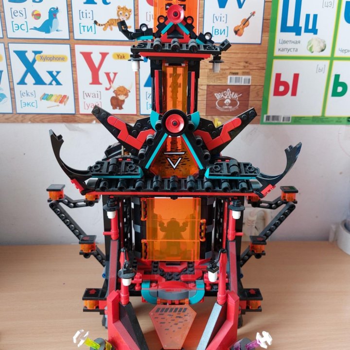 Набор Lego Ниндзяго: Имперский храм безумия