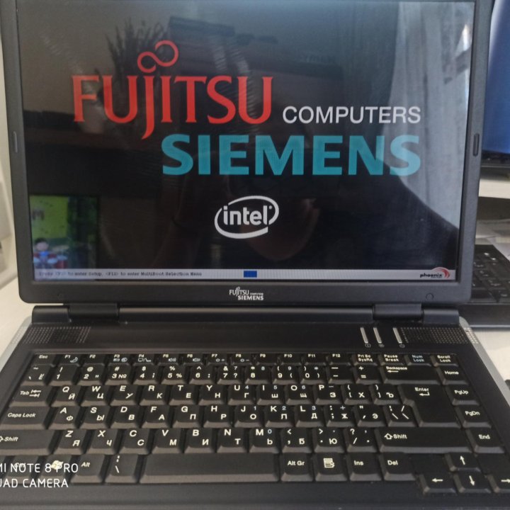 Ноутбук Fujitsu siemens amilo