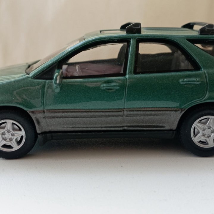 Машинка Lexus RX-300 1/43