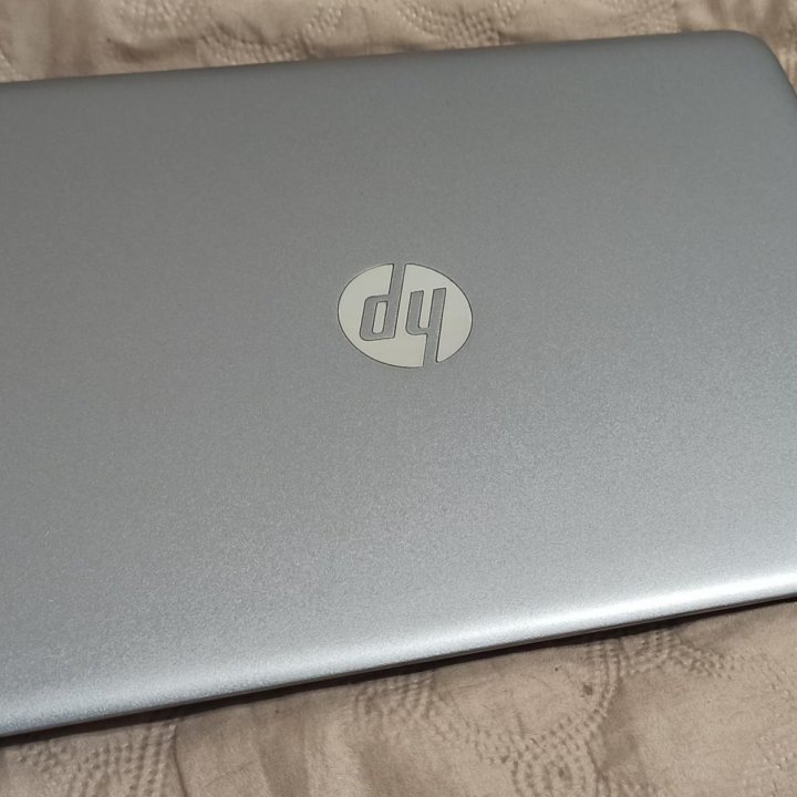 HP EliteBook 14