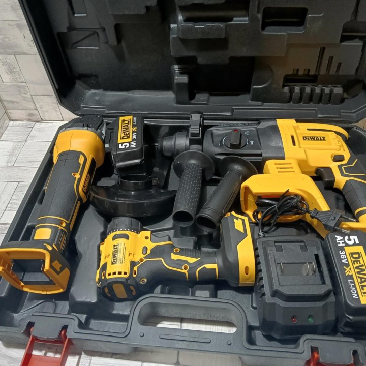 Набор инструментов 3 в 1 dewalt