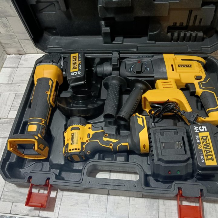 Набор инструментов 3 в 1 dewalt