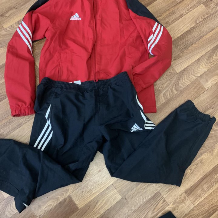 Спорткостюм. Adidas оригинал