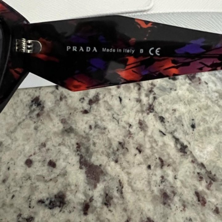 Prada очки оригинал