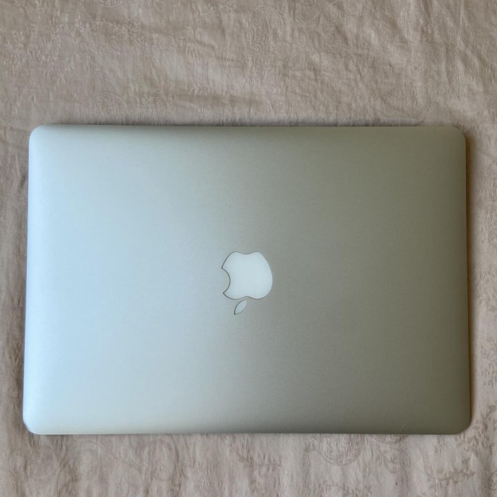 MacBook Air 13 дюймов, 2015 год, 128Гб