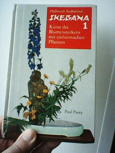 Икебана. Ikebana 1. изд. Paul Parey. Berlin.