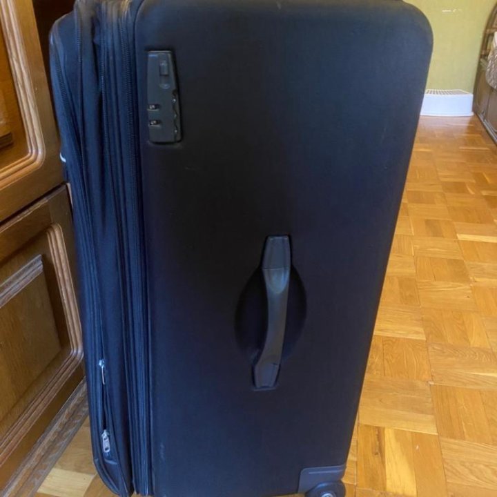 Очень большой чемодан Samsonite