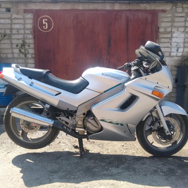 Kawasaki ZZR250